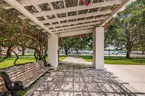 841 4th Avenue N St Petersburg FL 33701
