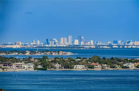 841 4th Avenue N St Petersburg FL 33701