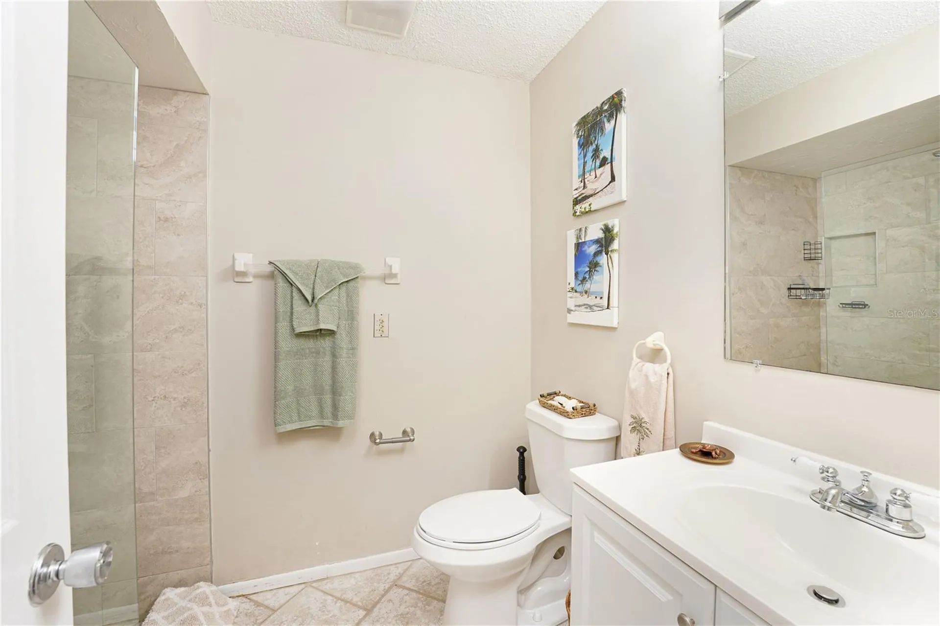 5903 W 43rd Street W. Bradenton FL 34210