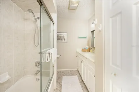 5903 W 43rd Street W. Bradenton FL 34210
