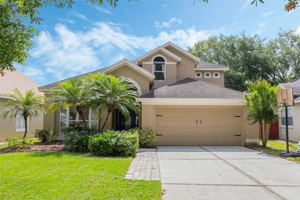985 N Lake Claire Circle Oviedo FL 32765