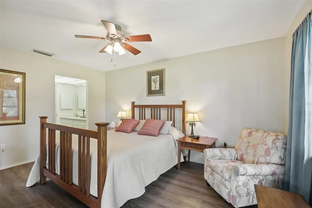 7172 Grey Squirrel Boulevard Sarasota FL 34231