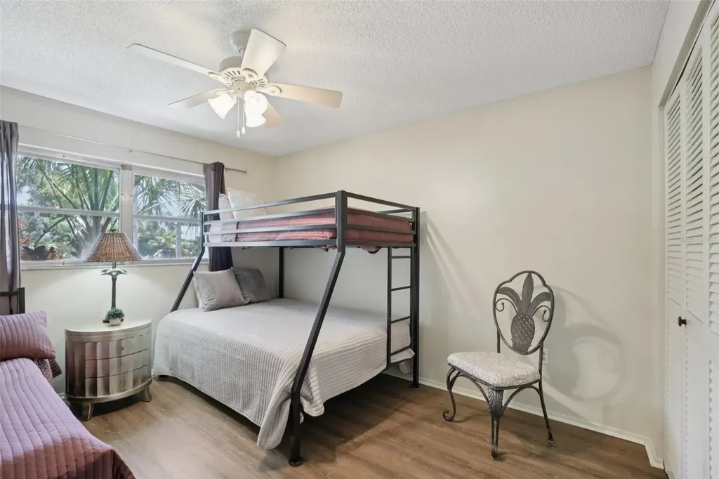 7172 Grey Squirrel Boulevard Sarasota FL 34231