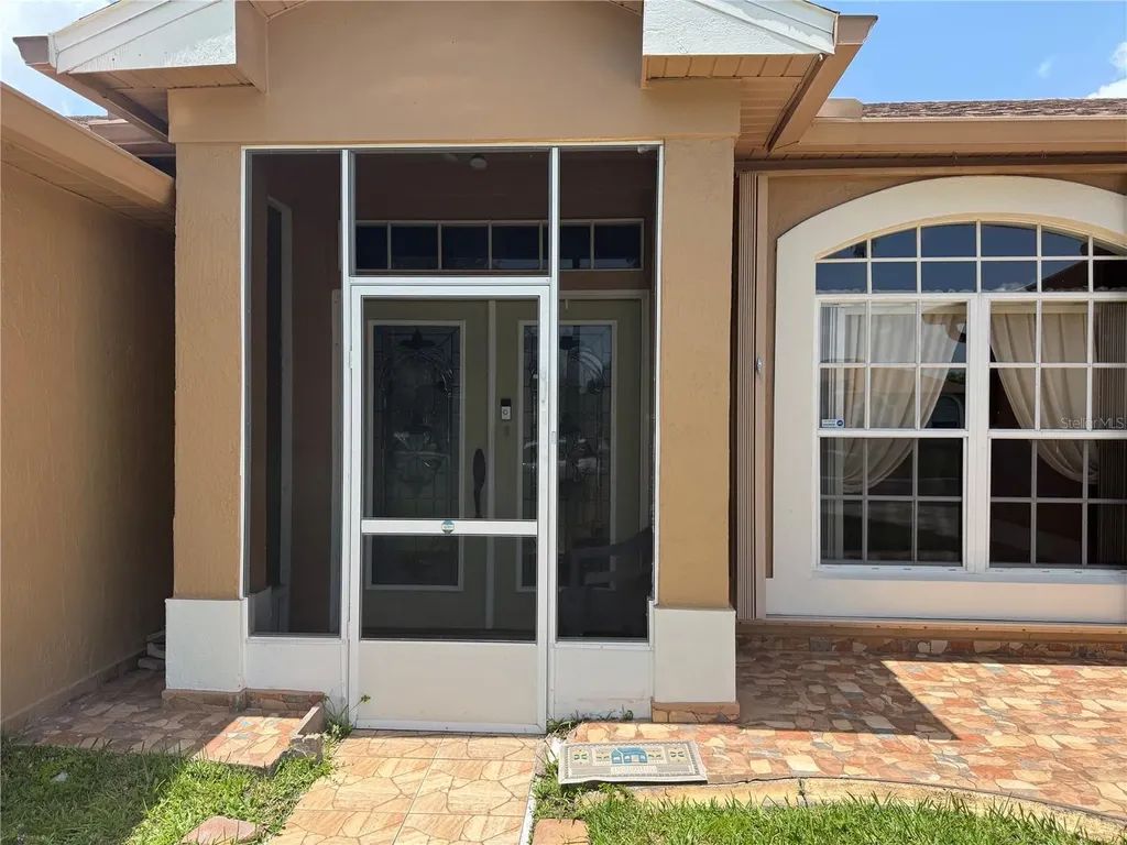 2693 Maxwell Court W Kissimmee FL 34743