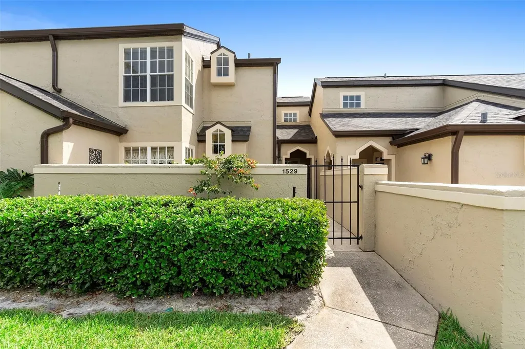 1529 Farrindon Circle Lake Mary FL 32746
