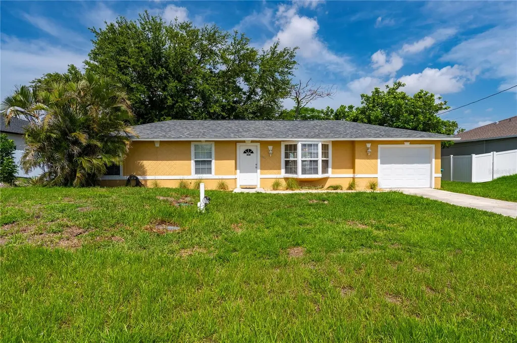1006 NE 2nd Avenue Cape Coral FL 33909