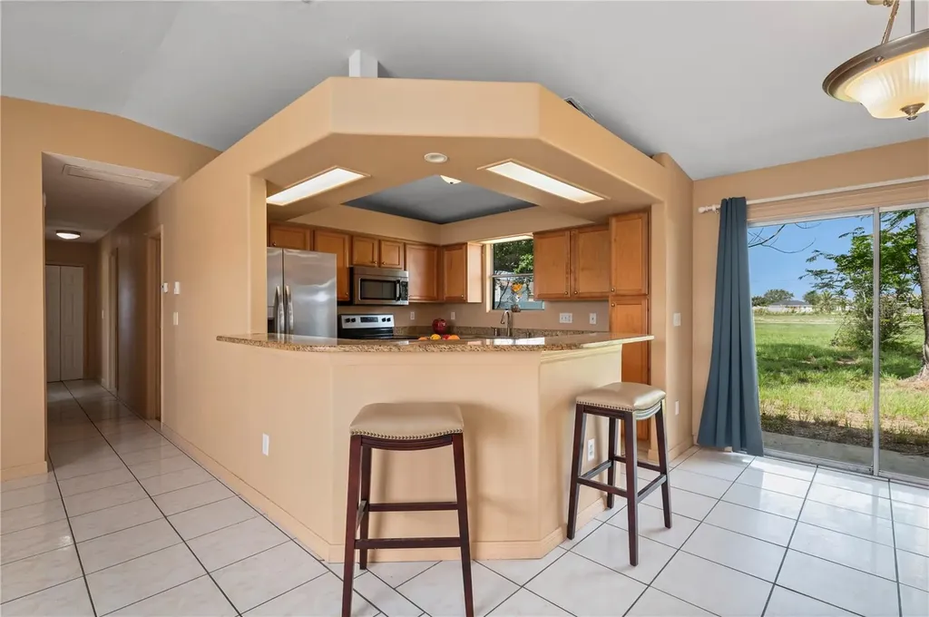 1006 NE 2nd Avenue Cape Coral FL 33909