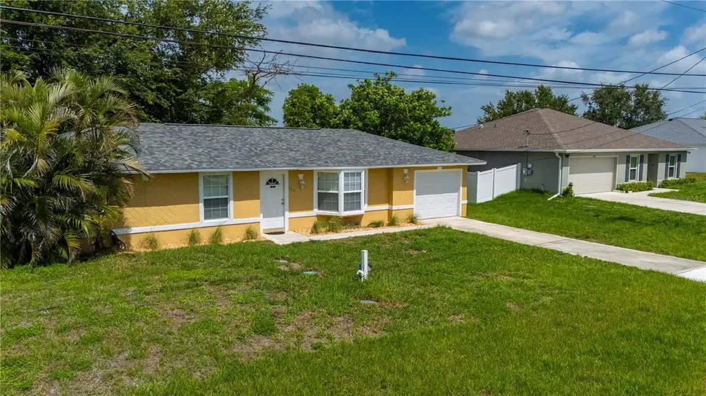 1006 NE 2nd Avenue Cape Coral FL 33909