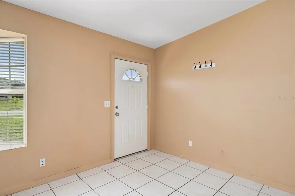 1006 NE 2nd Avenue Cape Coral FL 33909