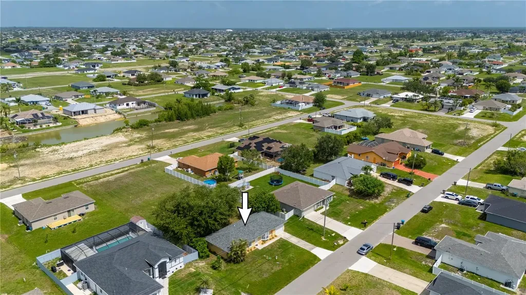 1006 NE 2nd Avenue Cape Coral FL 33909