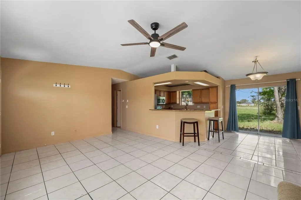 1006 NE 2nd Avenue Cape Coral FL 33909