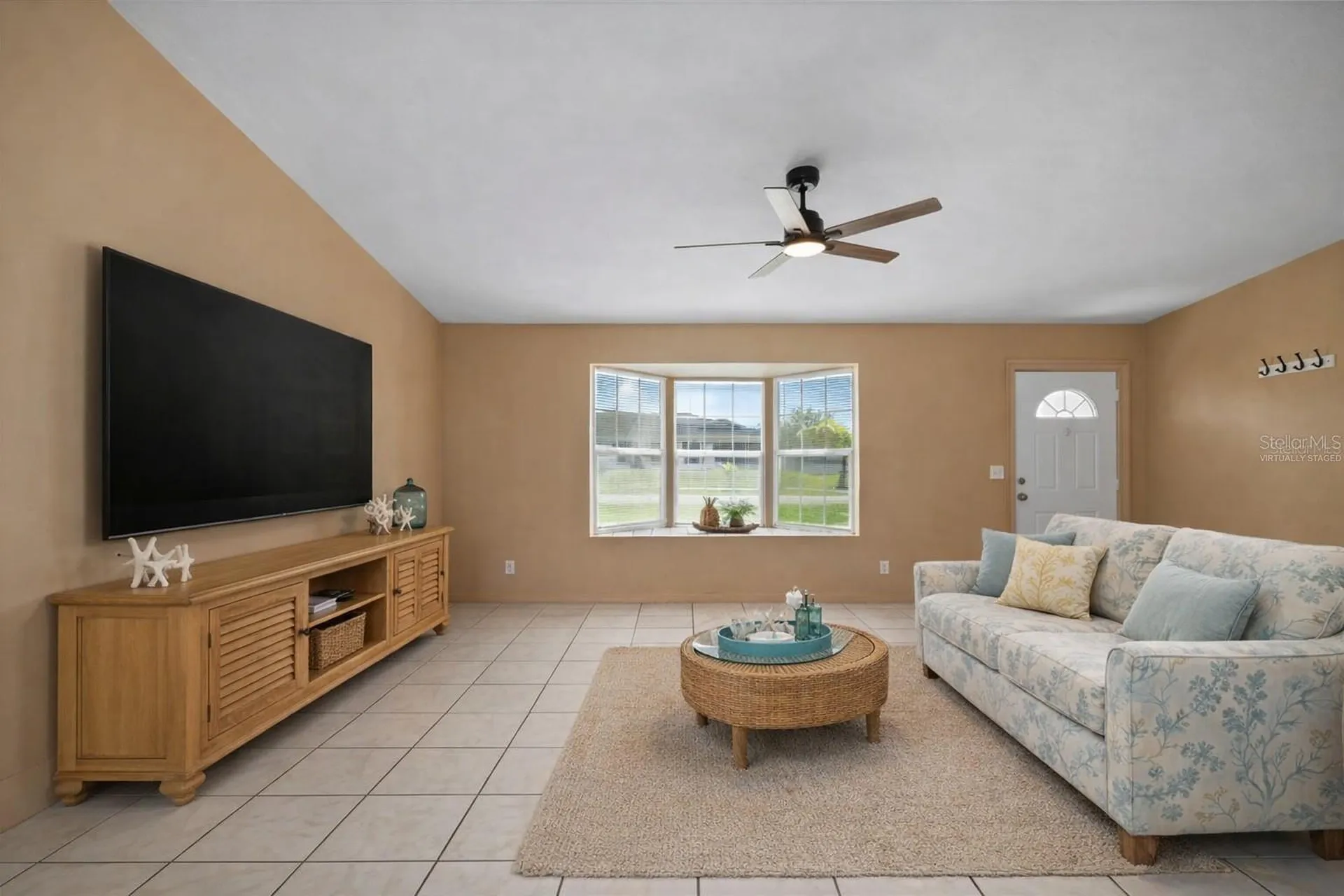 1006 NE 2nd Avenue Cape Coral FL 33909