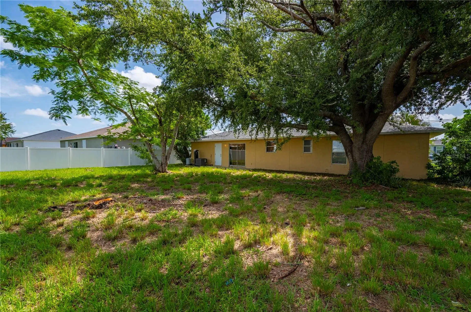 1006 NE 2nd Avenue Cape Coral FL 33909