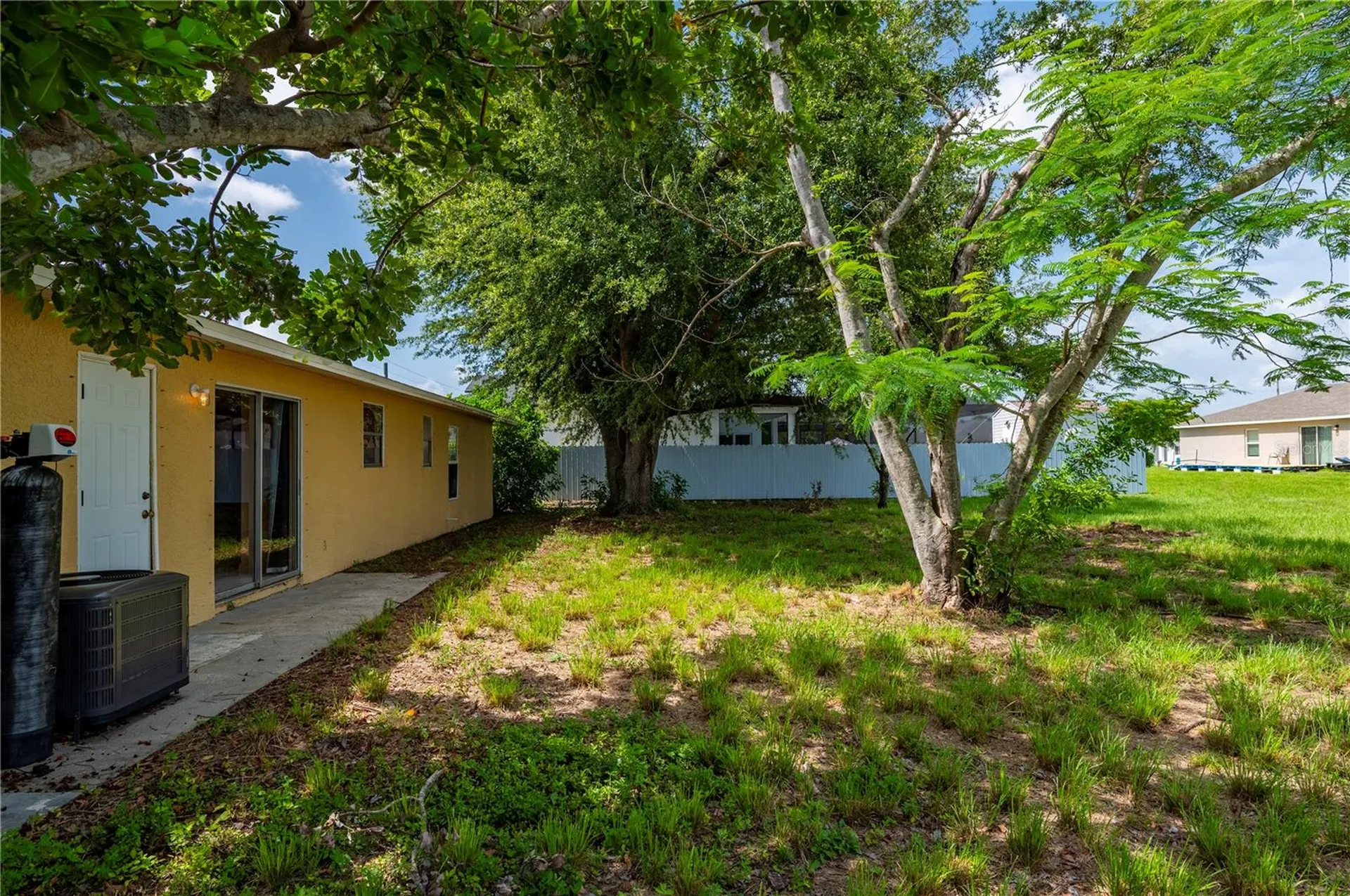 1006 NE 2nd Avenue Cape Coral FL 33909