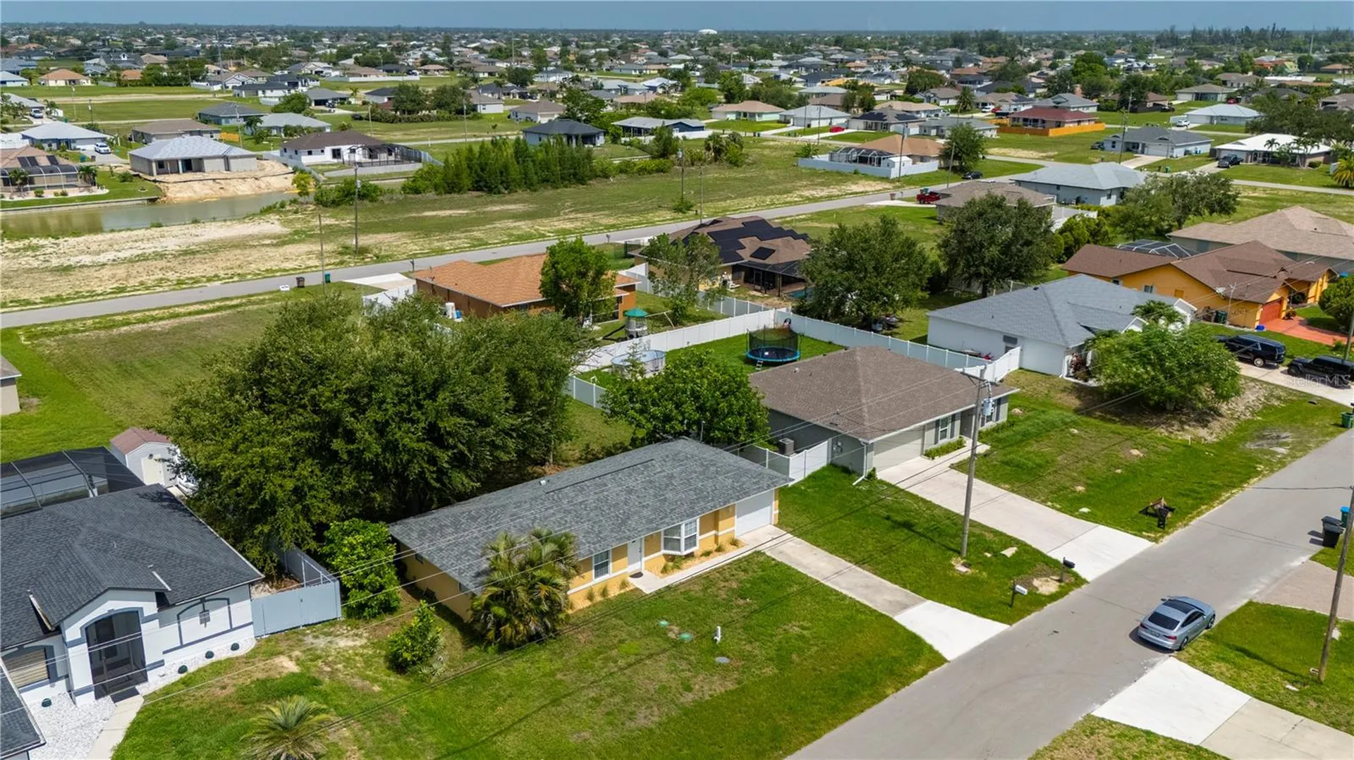 1006 NE 2nd Avenue Cape Coral FL 33909