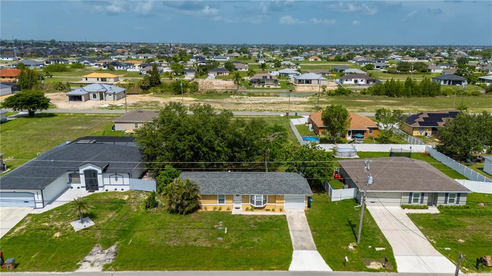 1006 NE 2nd Avenue Cape Coral FL 33909