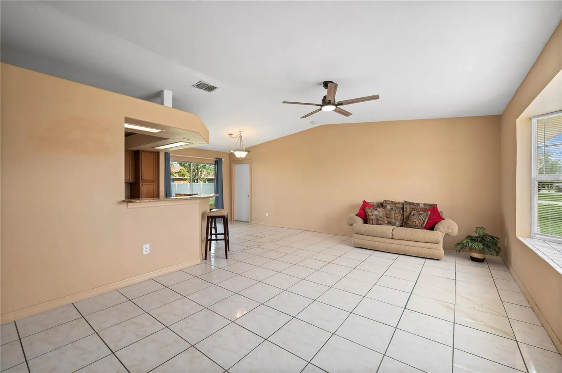 1006 NE 2nd Avenue Cape Coral FL 33909
