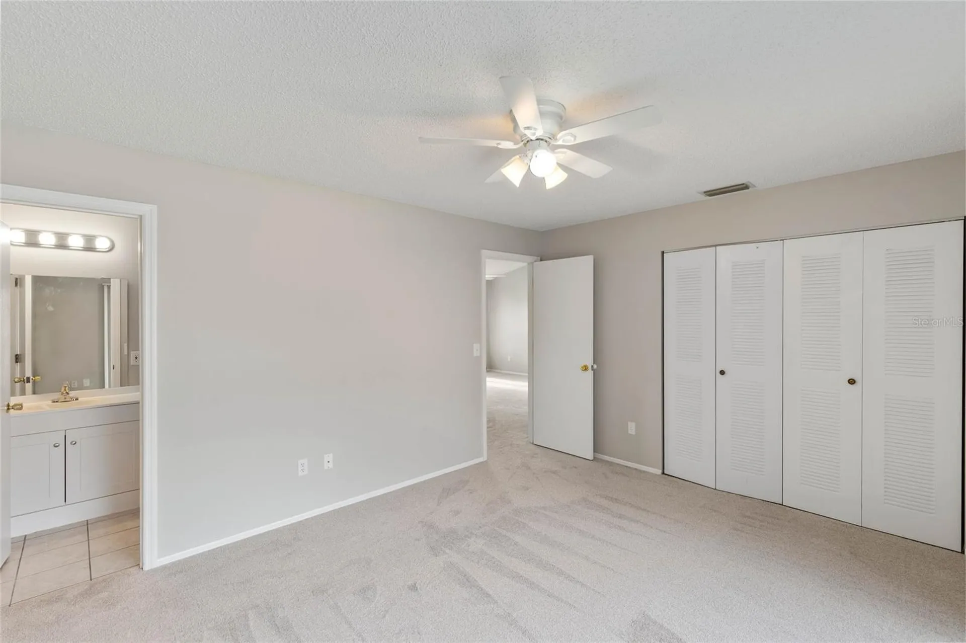 1726 Tropical Court Tavares FL 32778