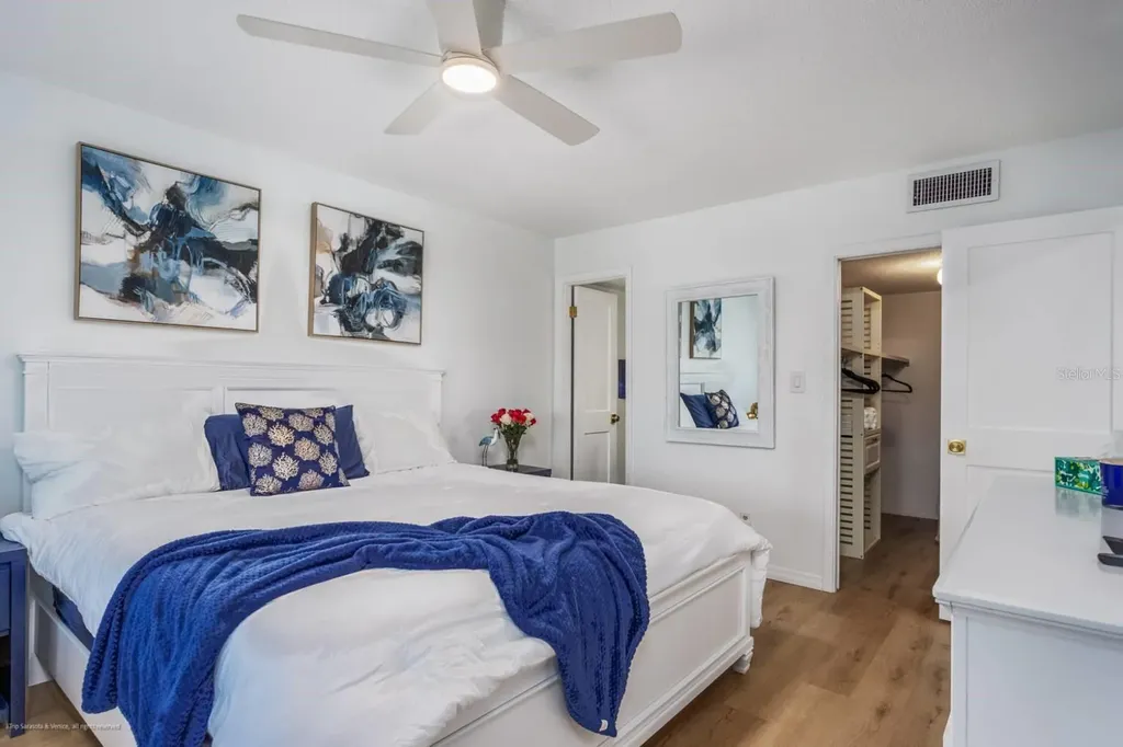 5600 Beach Way Drive Sarasota FL 34242