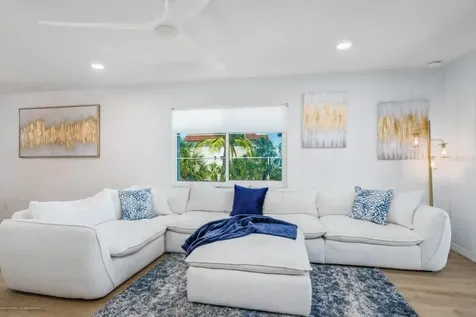 5600 Beach Way Drive Sarasota FL 34242