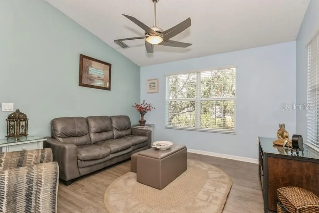 9107 Brunswick Lane Tampa FL 33615