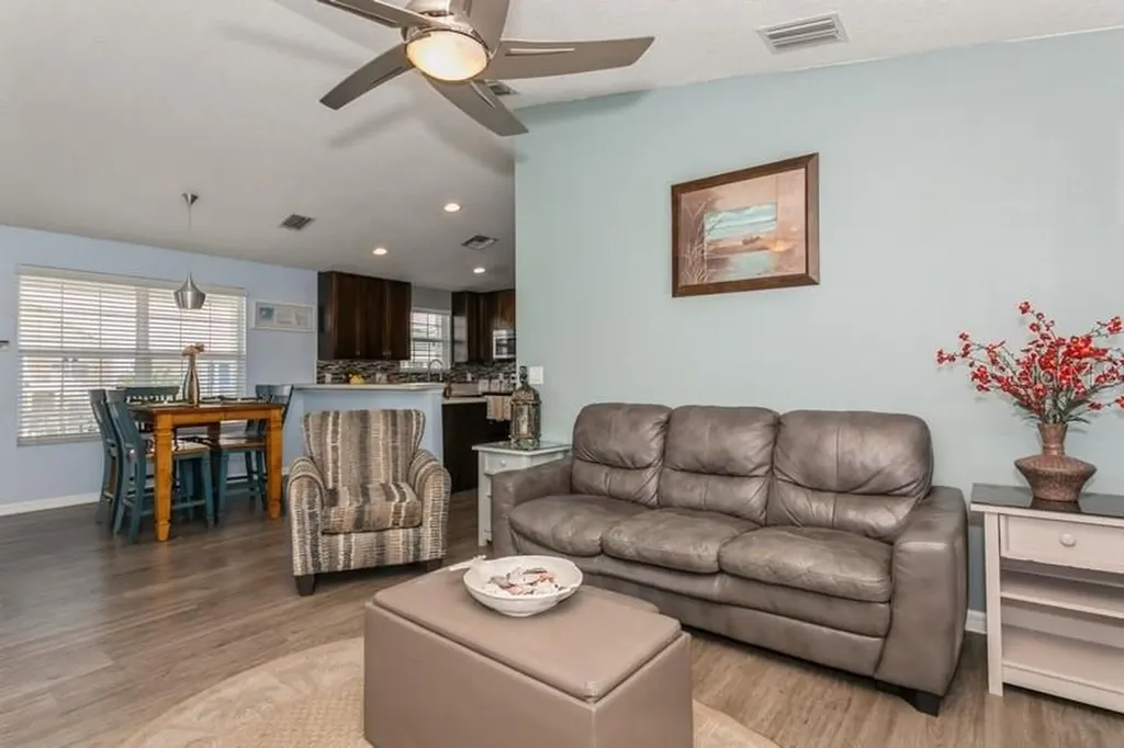 9107 Brunswick Lane Tampa FL 33615