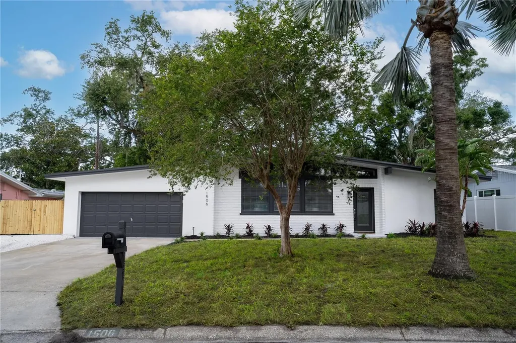 1506 Winding Way W Clearwater FL 33764