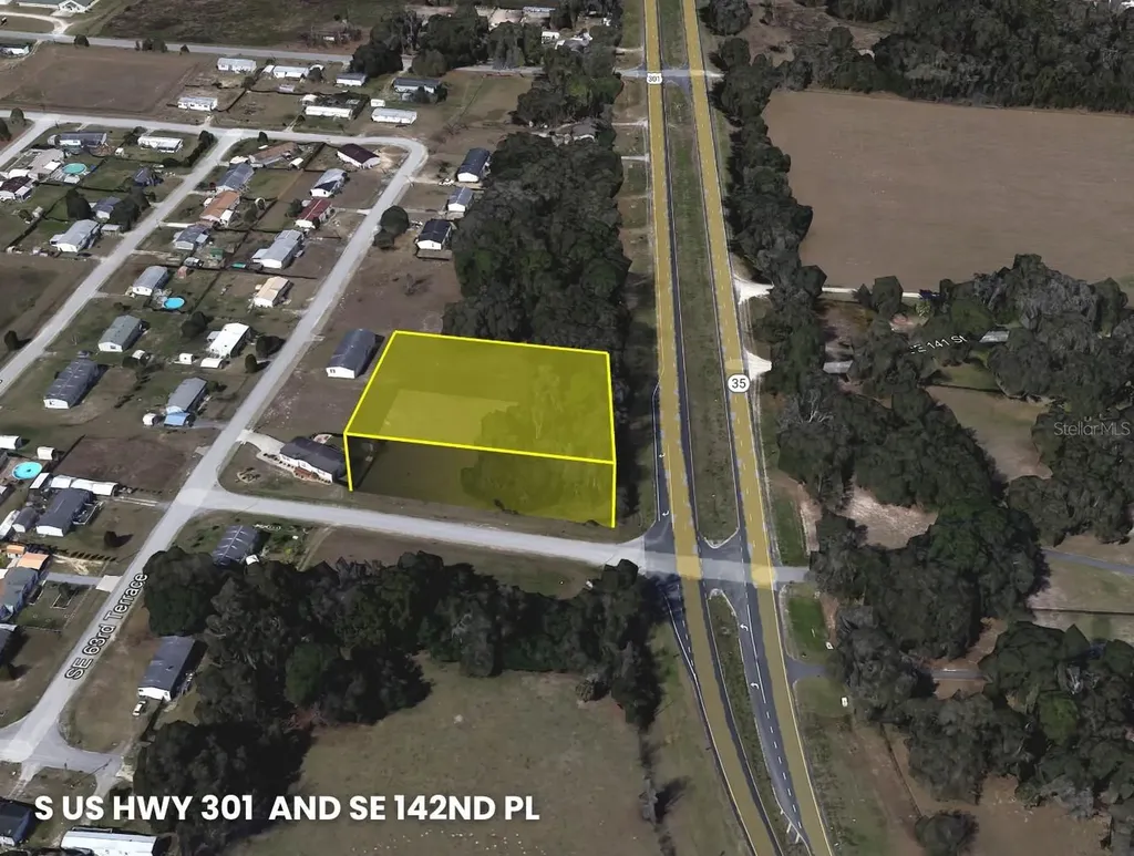 Corner SE 142nd Place & S Us Hwy-301 Summerfield FL 34491
