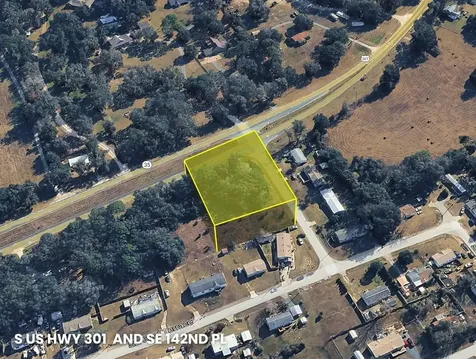 Corner SE 142nd Place & S Us Hwy-301 Summerfield FL 34491