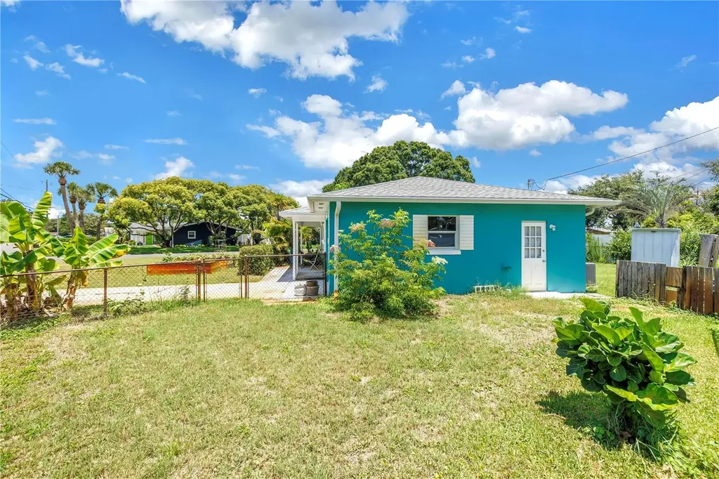 6195 28th Avenue N St Petersburg FL 33710