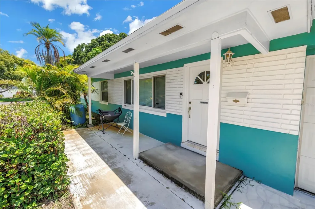 6195 28th Avenue N St Petersburg FL 33710
