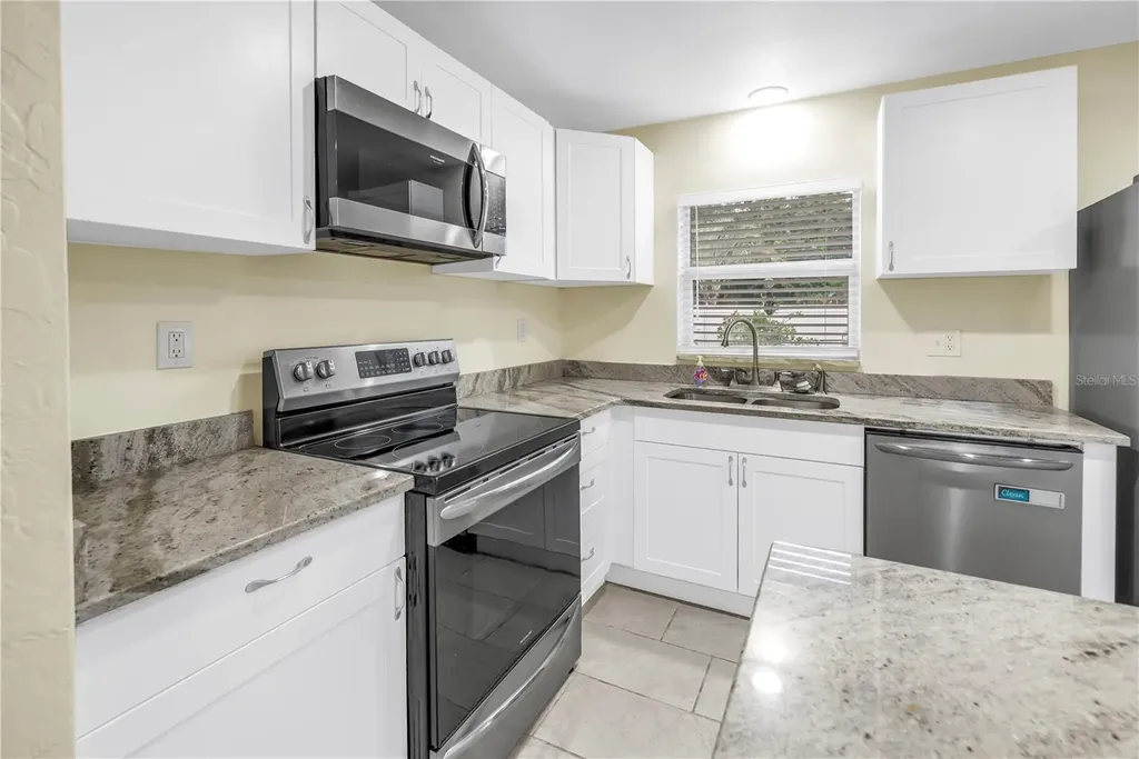 6195 28th Avenue N St Petersburg FL 33710
