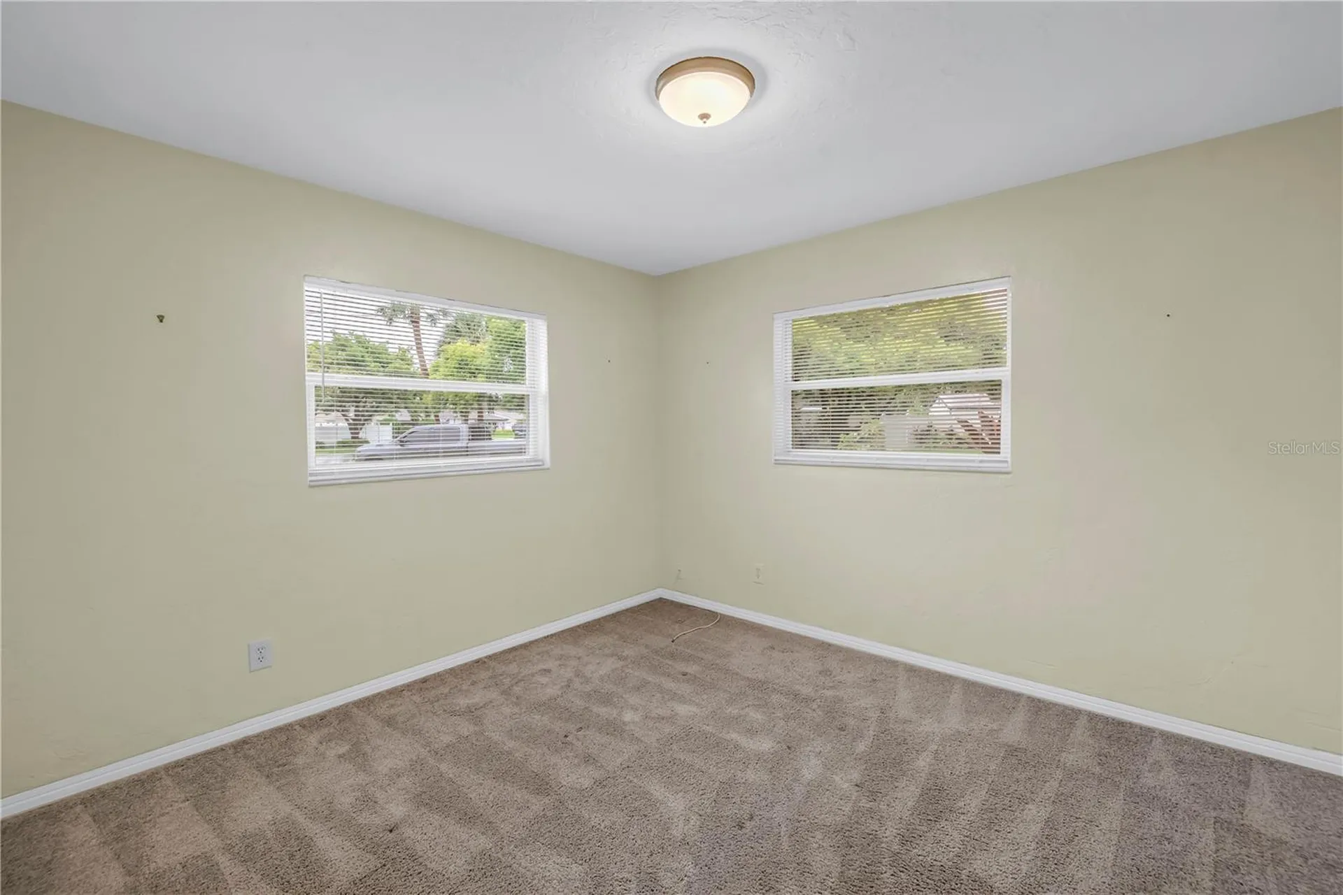 6195 28th Avenue N St Petersburg FL 33710