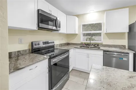 6195 28th Avenue N St Petersburg FL 33710