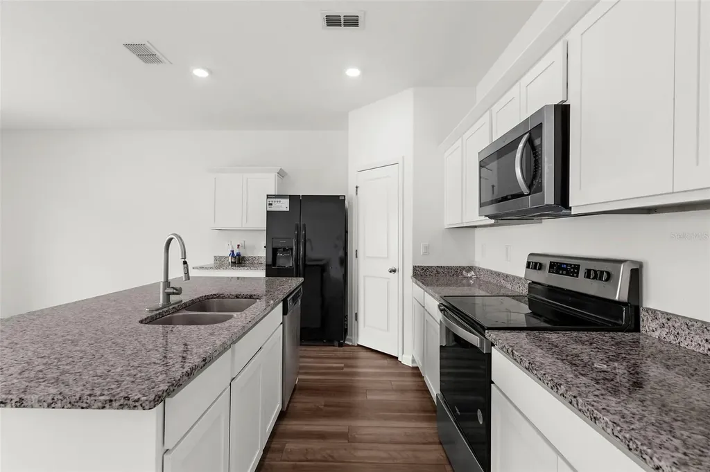 1038 Kelly Fern Loop Ruskin FL 33570