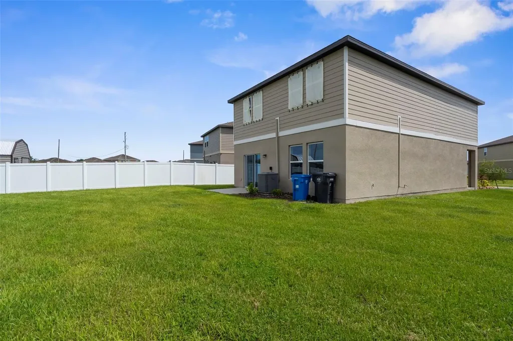 1038 Kelly Fern Loop Ruskin FL 33570