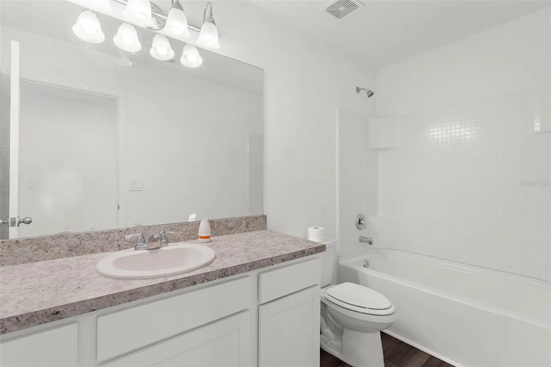 1038 Kelly Fern Loop Ruskin FL 33570
