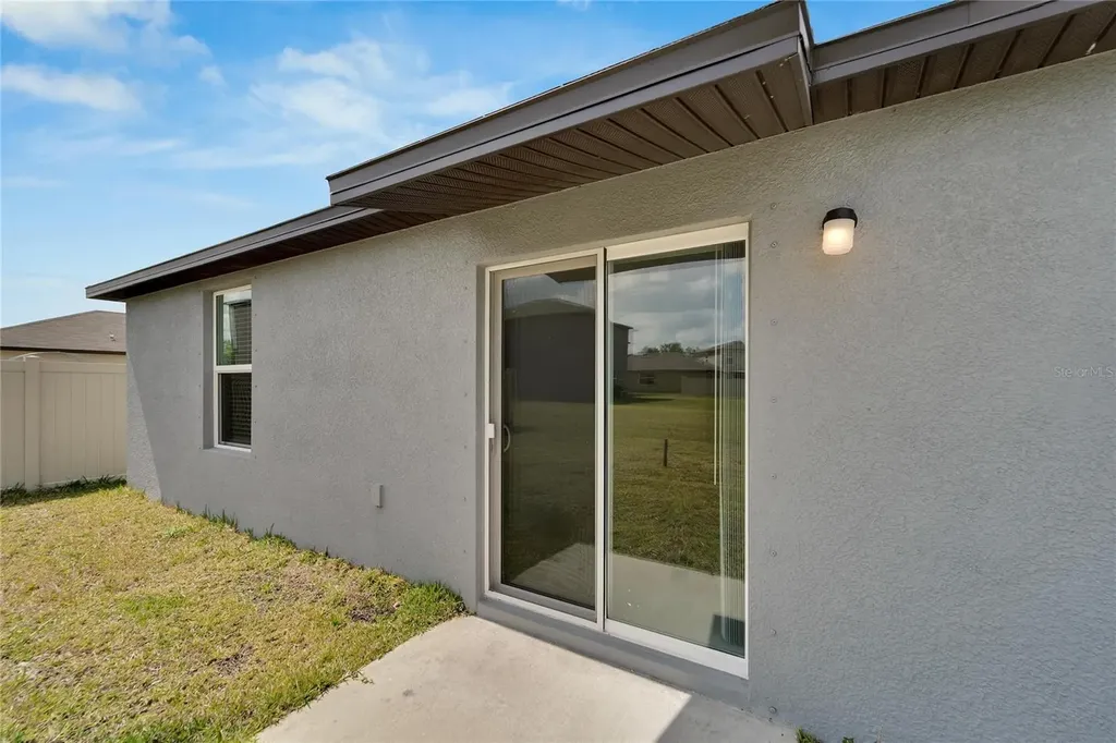 3186 Oyster Cove Street Wimauma FL 33598
