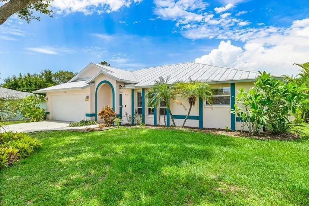 9058 Apple Valley Avenue Englewood FL 34224