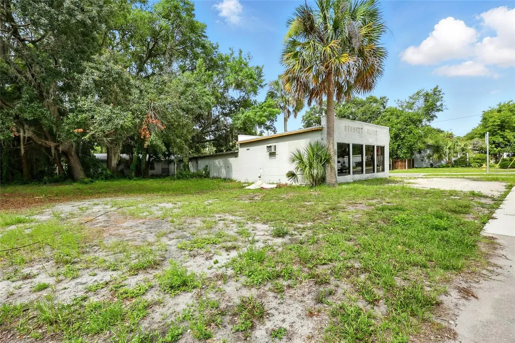 1321 Saint Johns Avenue Palatka FL 32177