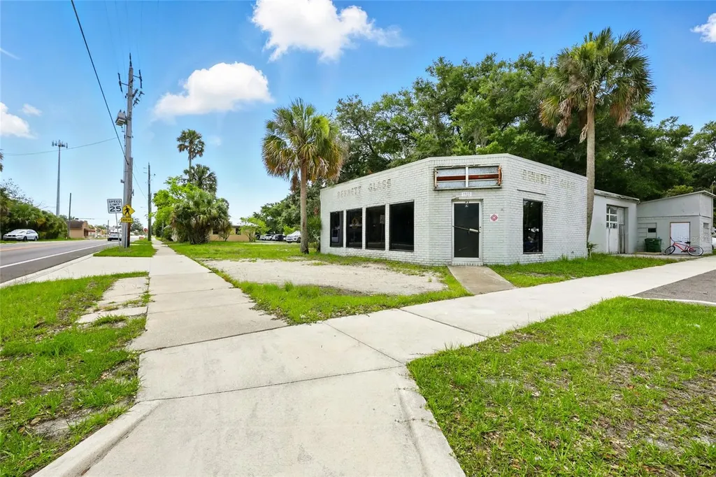 1321 Saint Johns Avenue Palatka FL 32177