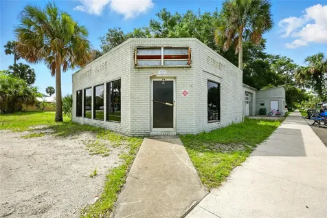 1321 Saint Johns Avenue Palatka FL 32177