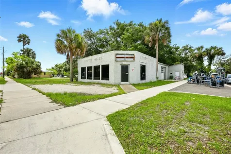 1321 Saint Johns Avenue Palatka FL 32177