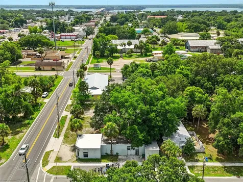 1321 Saint Johns Avenue Palatka FL 32177