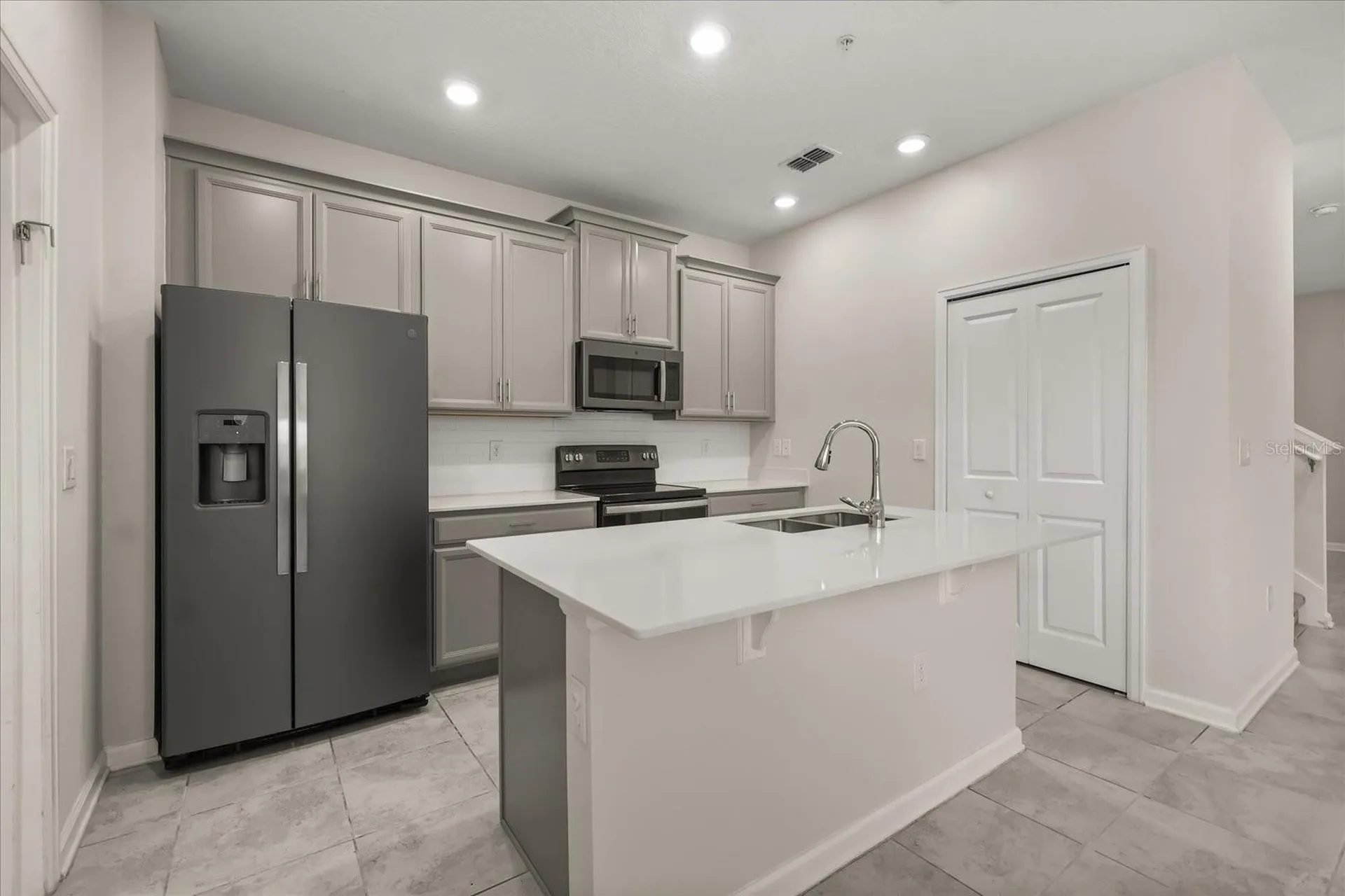2966 Aqua Virgo Loop Orlando FL 32837