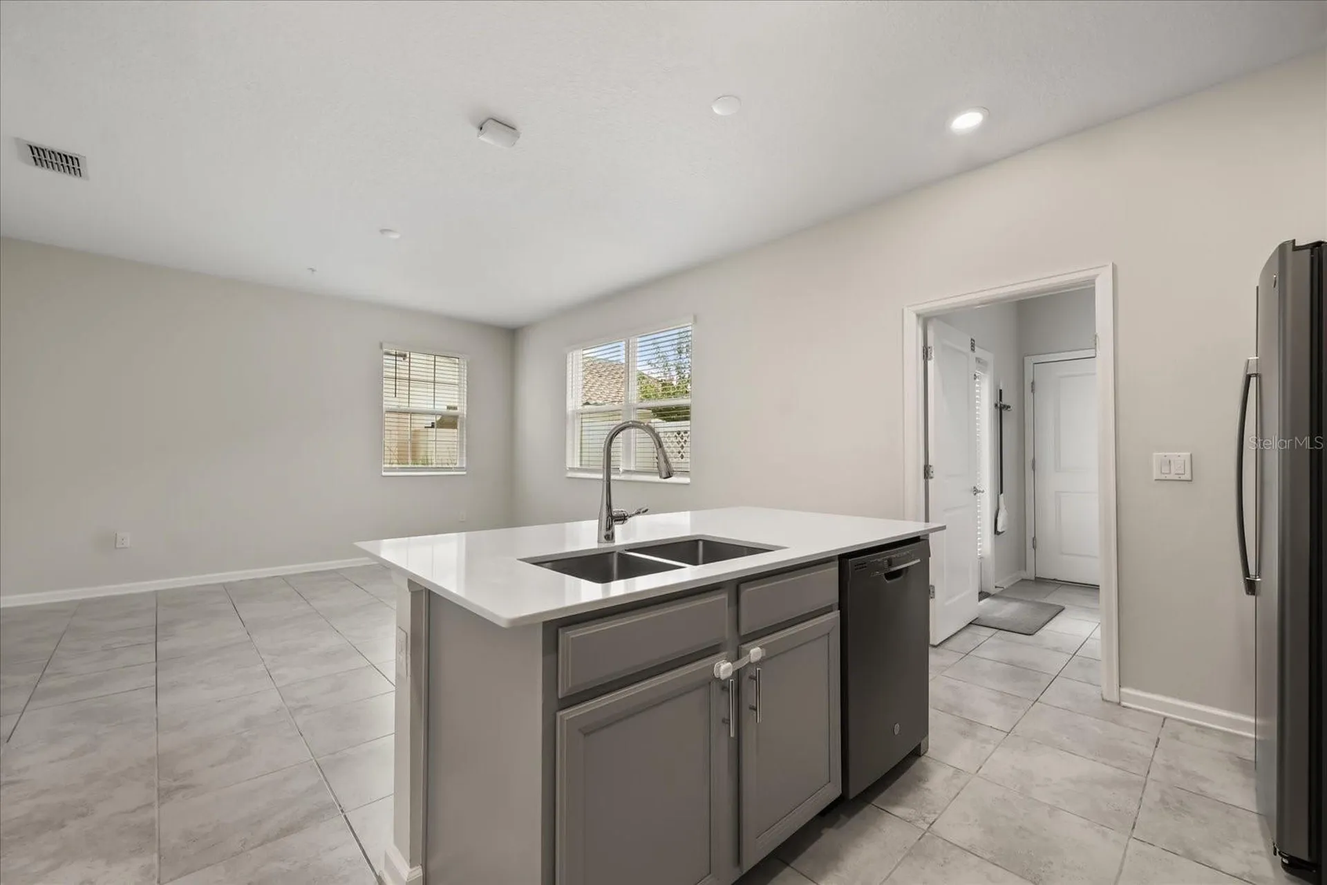 2966 Aqua Virgo Loop Orlando FL 32837