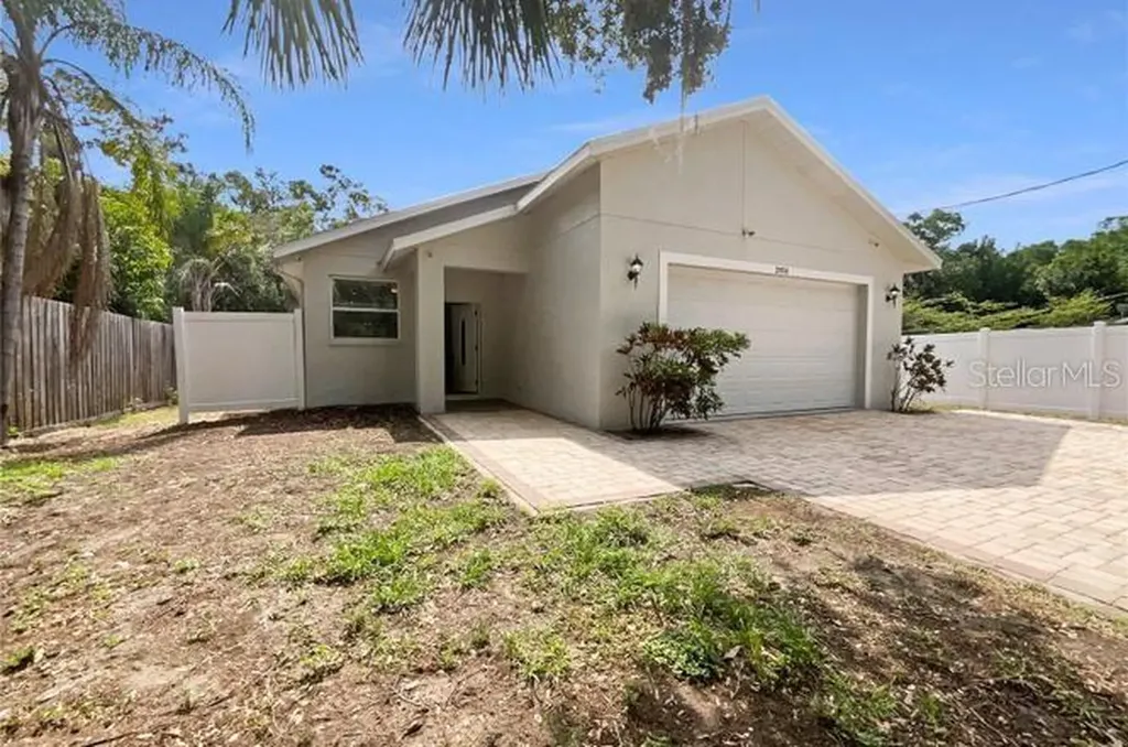 2950 N North Oriente Avenue Avenue N Sarasota FL 34235