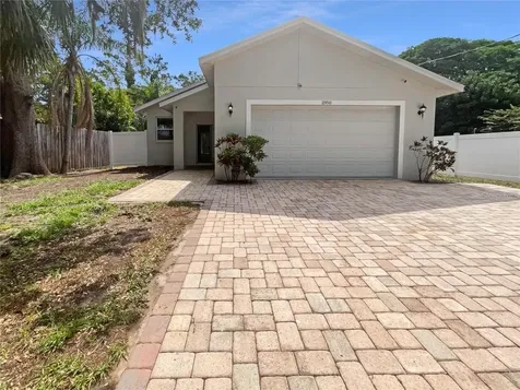 2950 N North Oriente Avenue Avenue N Sarasota FL 34235