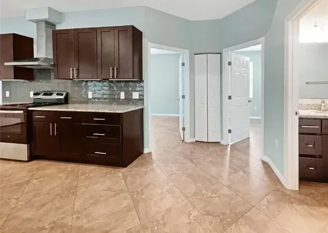 2950 N North Oriente Avenue Avenue N Sarasota FL 34235