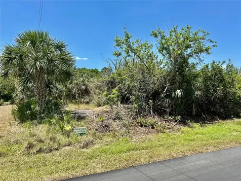 6223 Mcallen Street Port Charlotte FL 33981